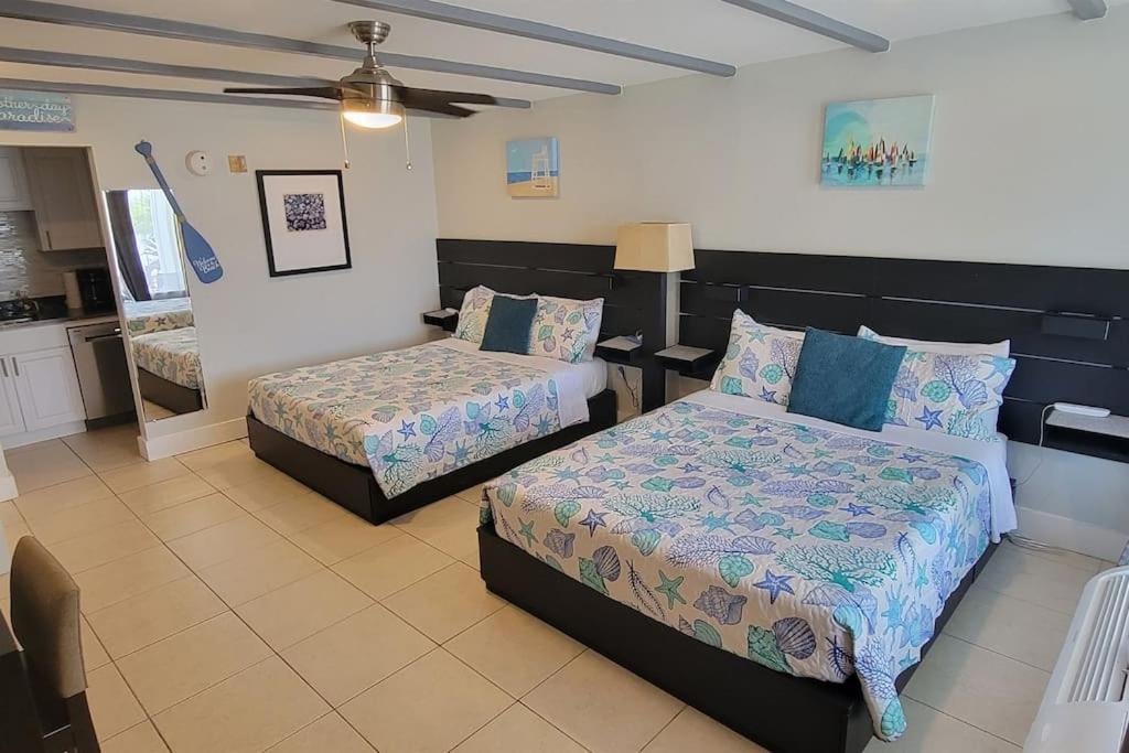 River Delight,Studio109, Beach & Pool Steps Away + Wifi Ruskin Exterior foto
